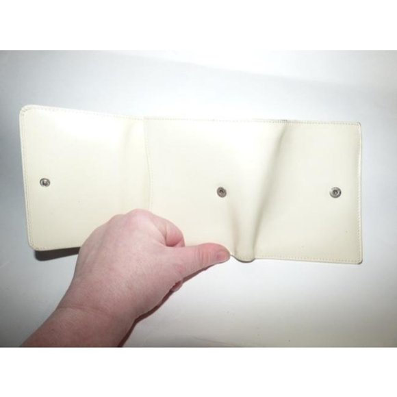 Gucci Ivory Patent Leather Tom Ford Era Tri Fold Wallet - Picture 8 of 10